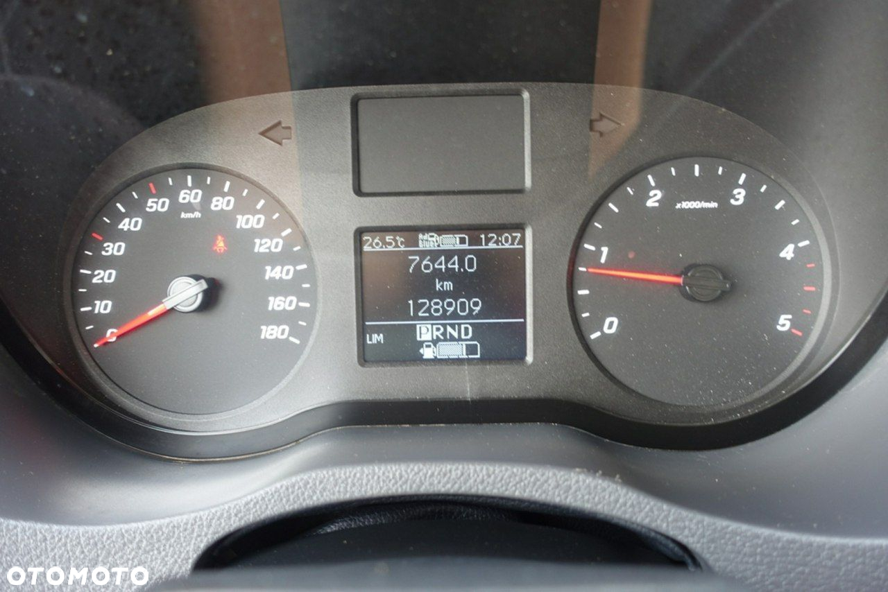 Mercedes-Benz Sprinter - 29