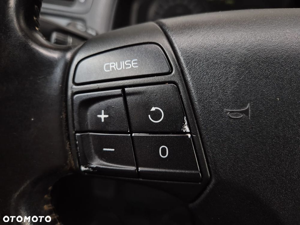 Volvo V50 2.0D Momentum - 14