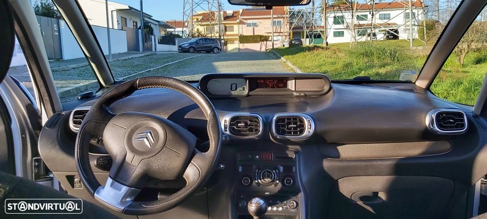 Citroën C3 Picasso 1.6 HDi Confort Airdream - 26