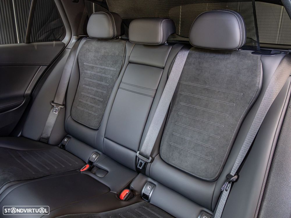 Mercedes-Benz C 300 - 26