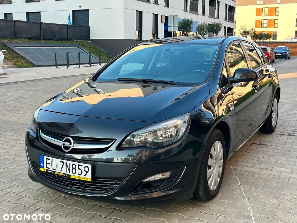 Opel Astra 1.6 CDTI Essentia - 4