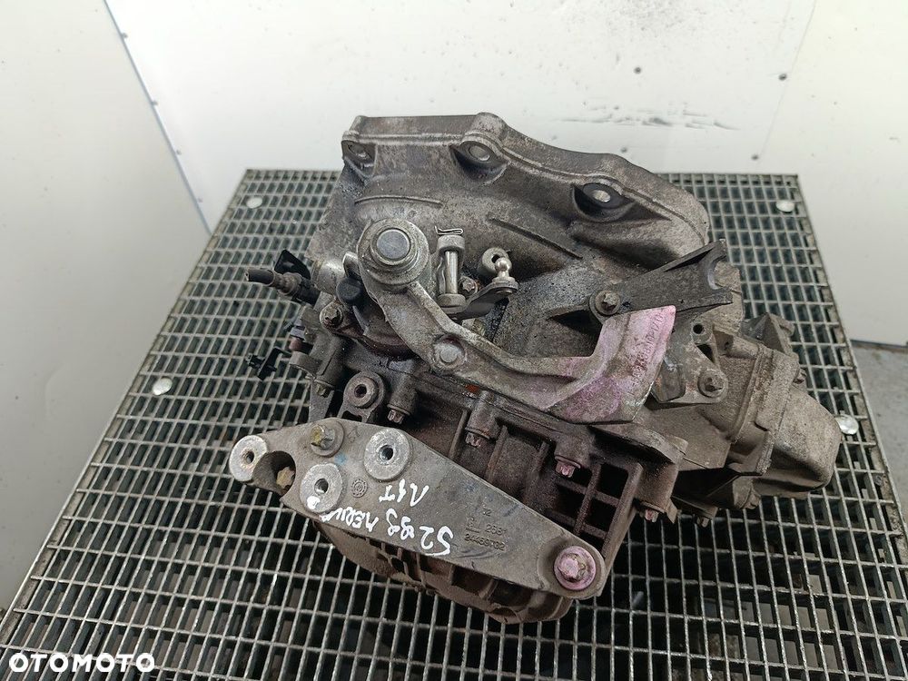 SKRZYNIA BIEGÓW MANUALNA 6 OPEL MERIVA B M32 1.4 T 16V - 5
