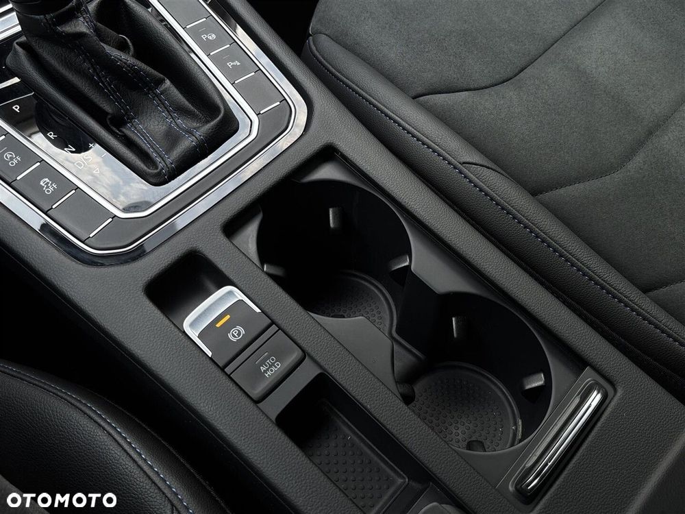 Volkswagen Arteon 2.0 TSI 4Motion R DSG - 30