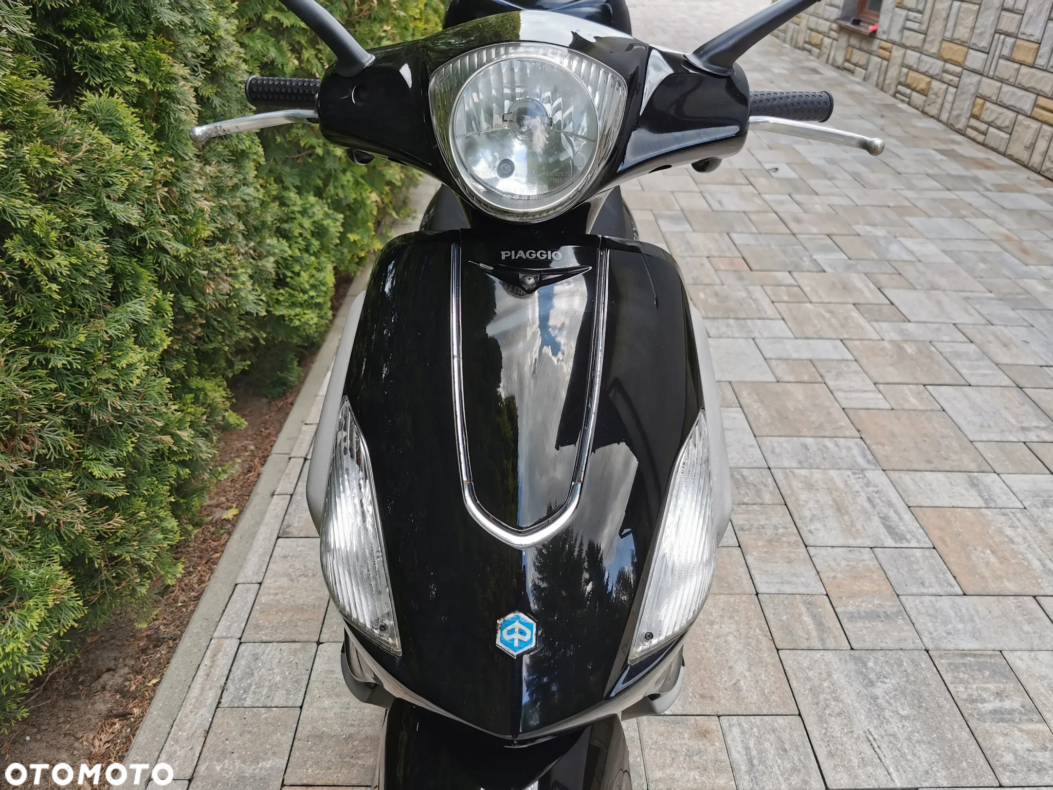 Piaggio FLY - 10