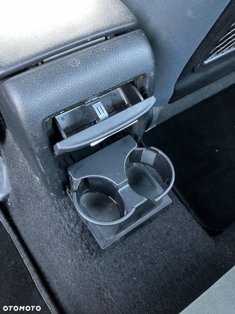 Subaru Legacy 2.0i MT - 13