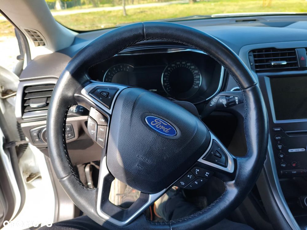 Ford Mondeo 2.0 TDCi STart-Stopp Titanium - 11