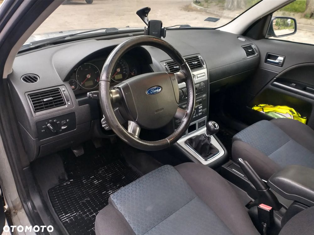 Ford Mondeo 2.0 TDCi Ghia - 5
