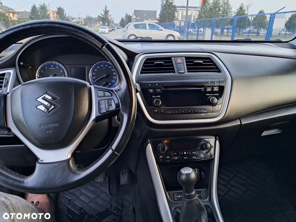 Suzuki SX4 S-Cross 1.6 Comfort - 27