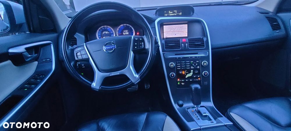 Volvo XC 60 D5 AWD Geartronic Kinetic - 6