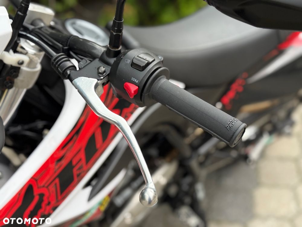 Yamaha WR - 26