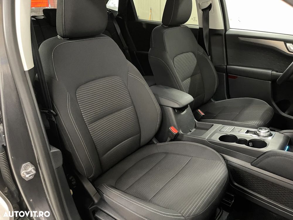 Ford Kuga 2.0 EcoBlue A8 AWD Titanium - 11