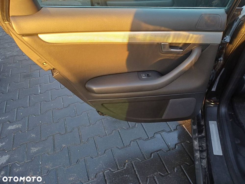 DRZWI KOMPLETNE LEWY TYŁ AUDI A4 B7 SEDAN LY9B - 3