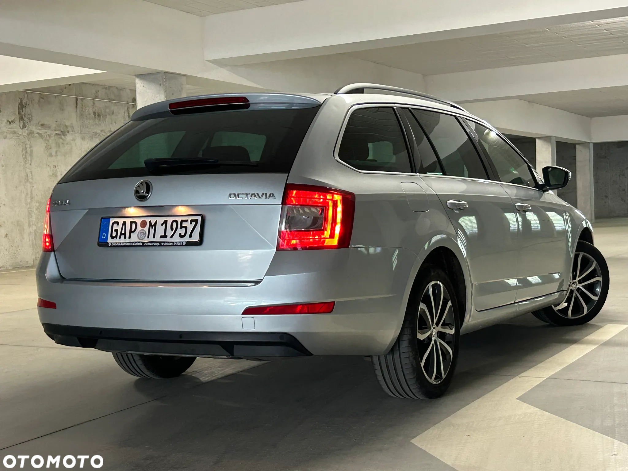 Skoda Octavia Combi 1.6 TDI Green tec Edition - 10
