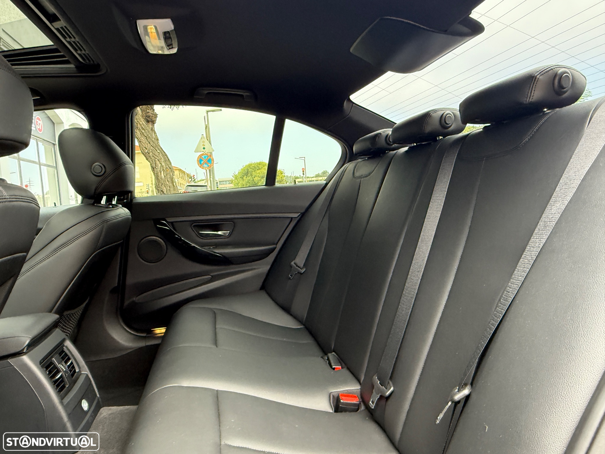 BMW 320 d Pack M - 20