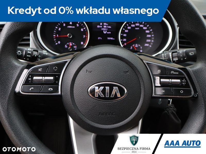 Kia Ceed - 13