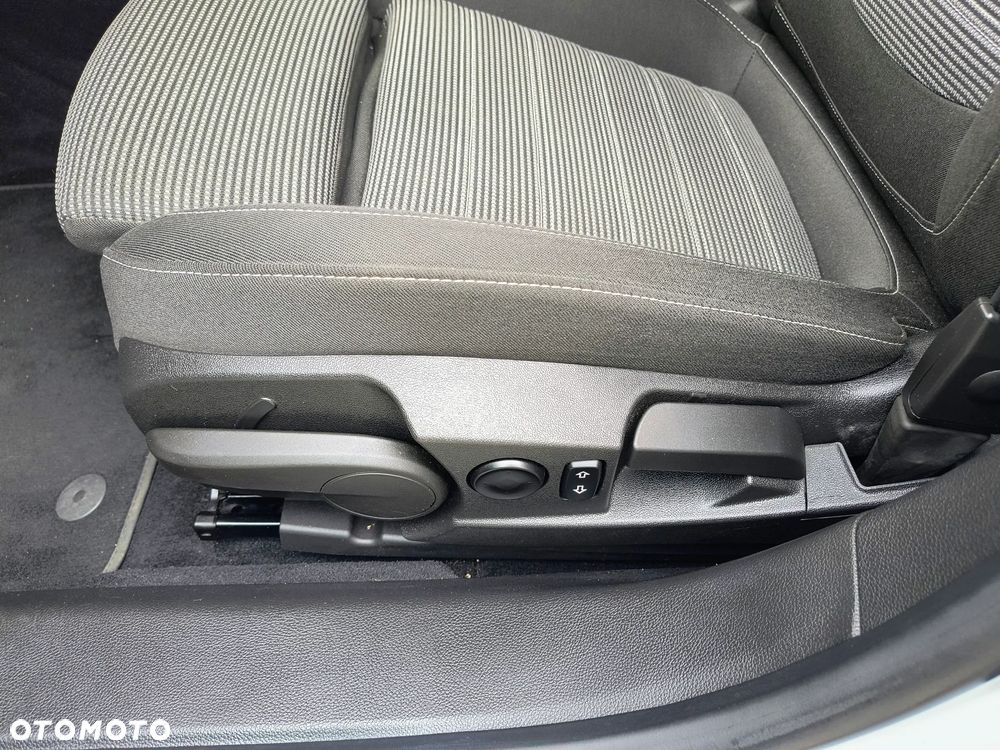 Opel Insignia 1.6 T Cosmo - 30