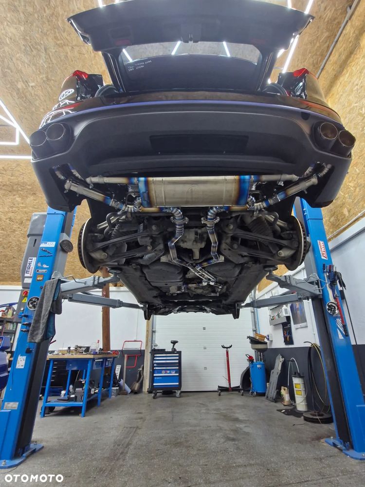 Porsche Cayenne Turbo S Tiptronic S - 4