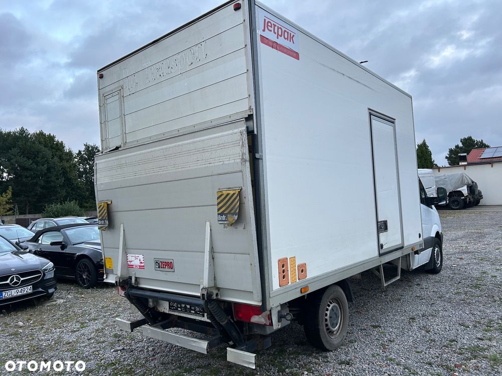 Mercedes-Benz Sprinter - 6