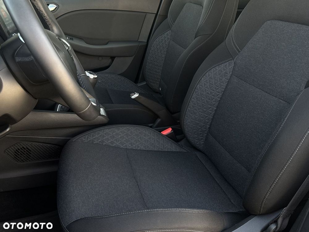 Renault Clio - 11