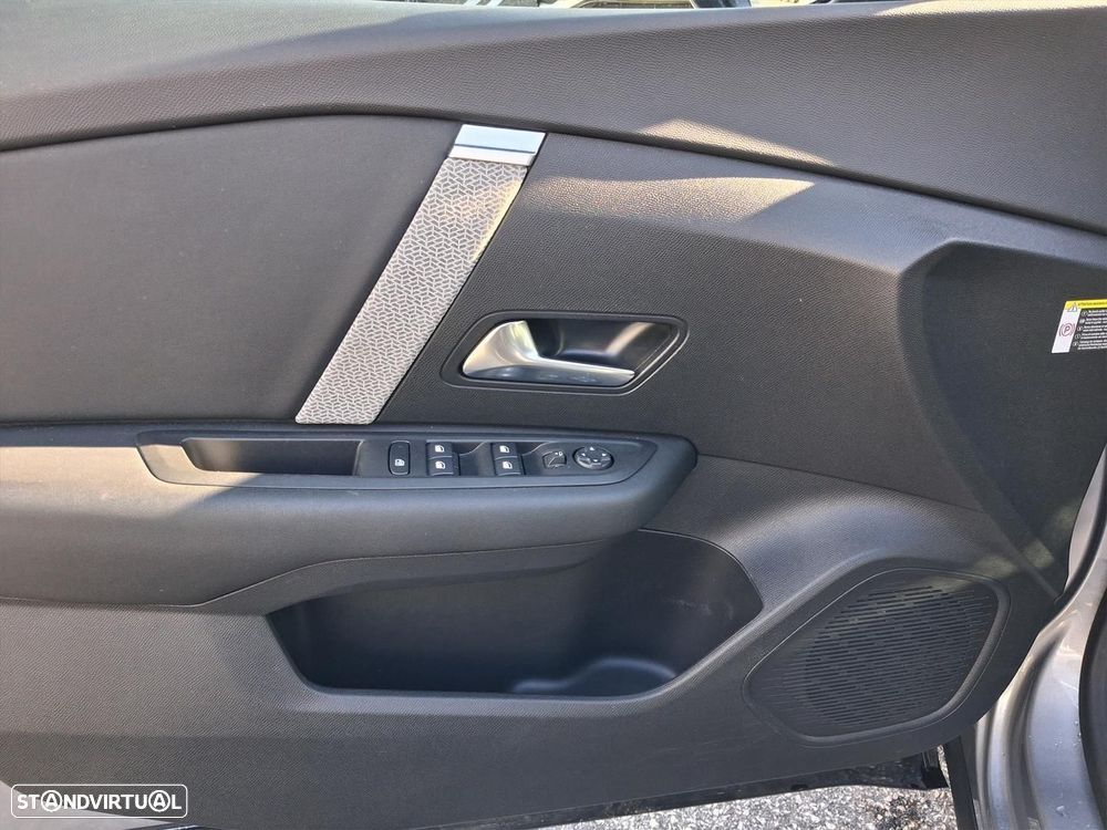 Citroën C4 X 1.5 BlueHDi Max EAT8 - 8