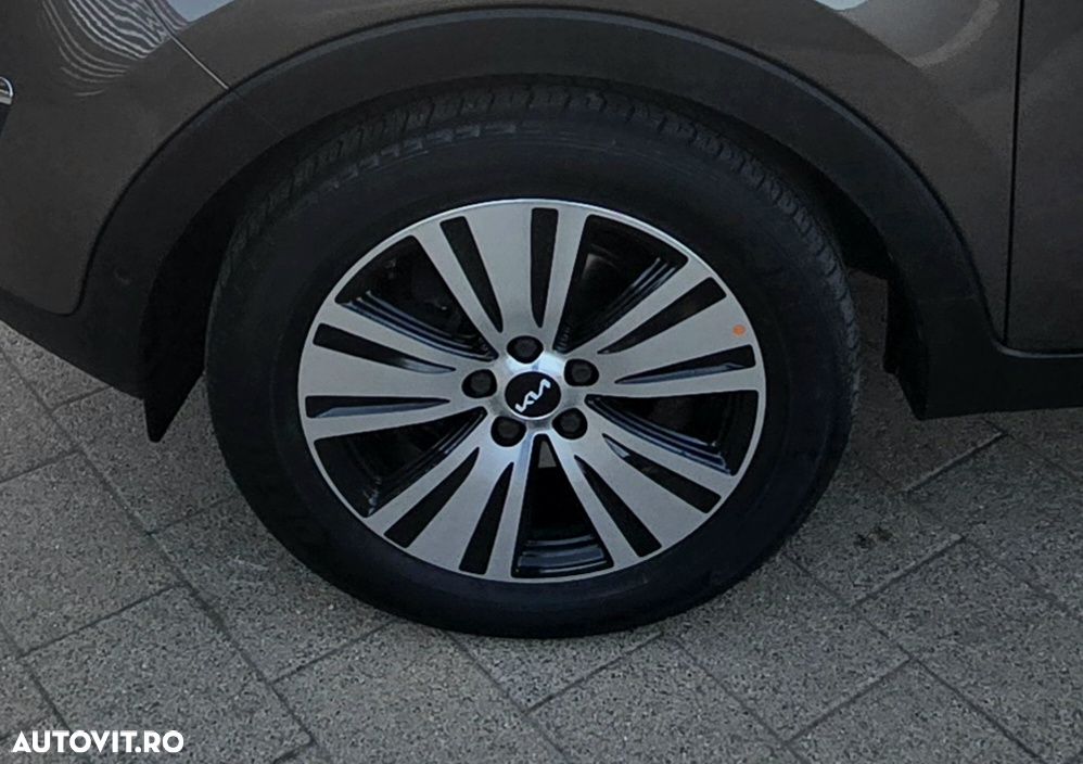 Kia Sportage 2,0 CRDI AWD Aut. Platinum - 13