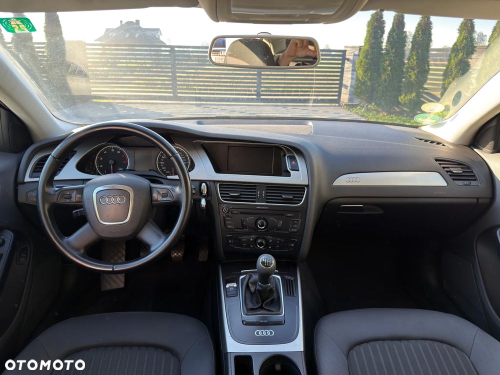 Audi A4 Limousine 1.8 TFSI Ambiente - 33