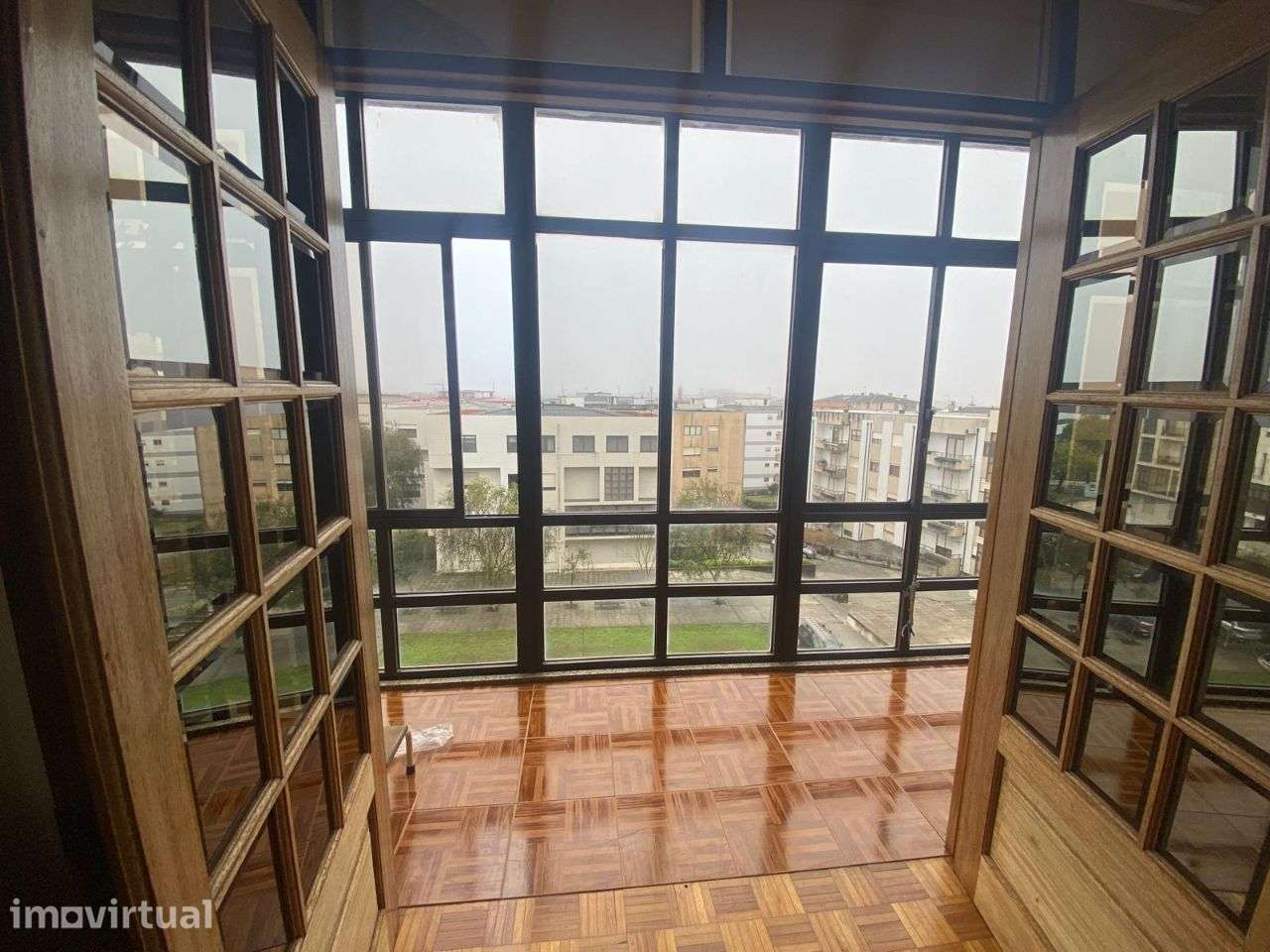 Apartamento T2 - junto ao Metro da Póvoa de Varzim - Grande imagem: 3/13