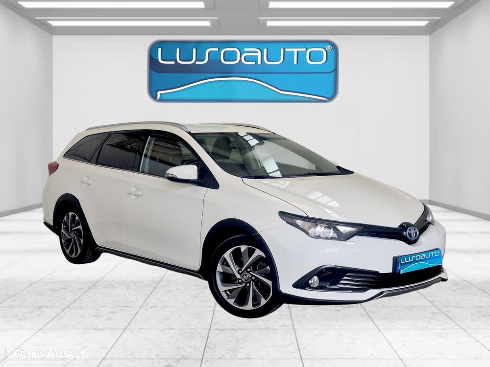 Toyota Auris Touring Sports 1.8 HSD Freestyle - 4