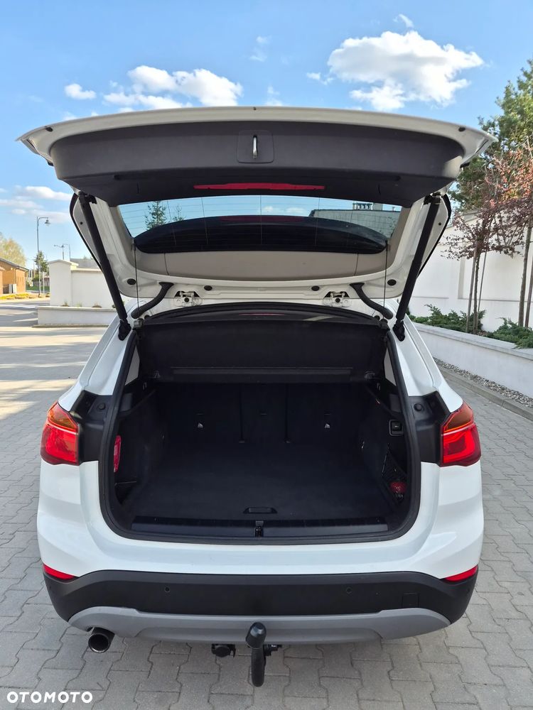 BMW X1 sDrive18d - 9
