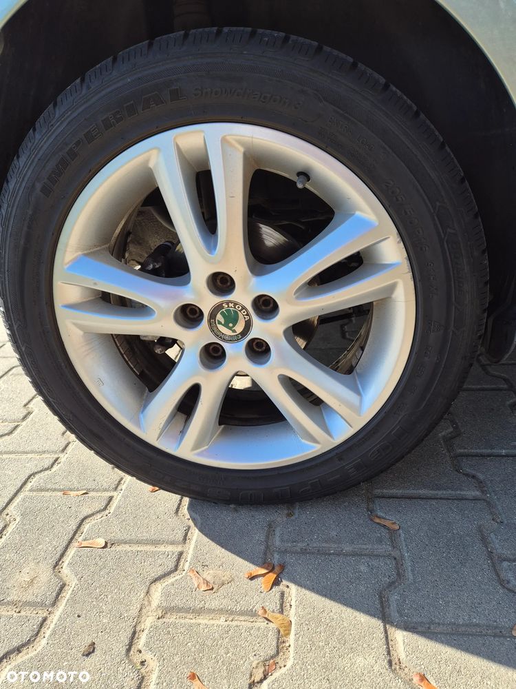 Skoda Fabia 1.4 16V Sportline - 25