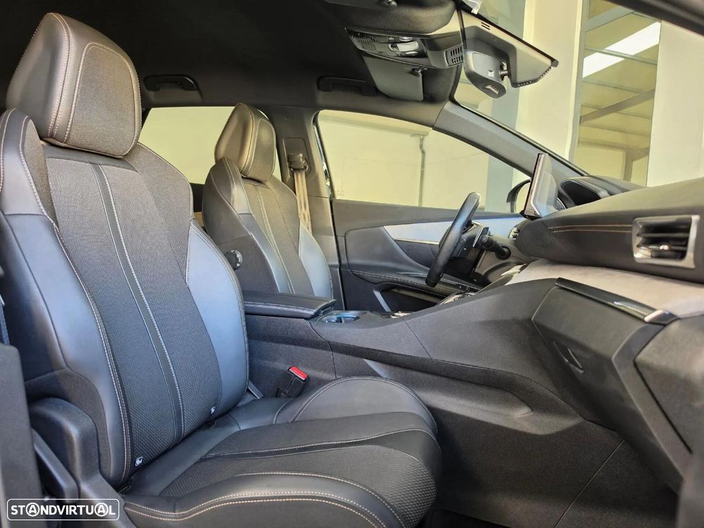 Peugeot 3008 1.6 Hybrid GT Pack e-EAT8 - 28