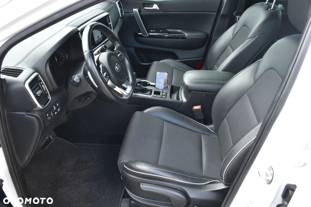 Kia Sportage 2,0 CRDI AWD GT Line - 19