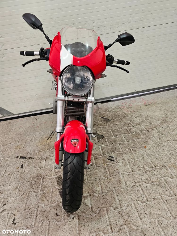 Ducati Monster - 11
