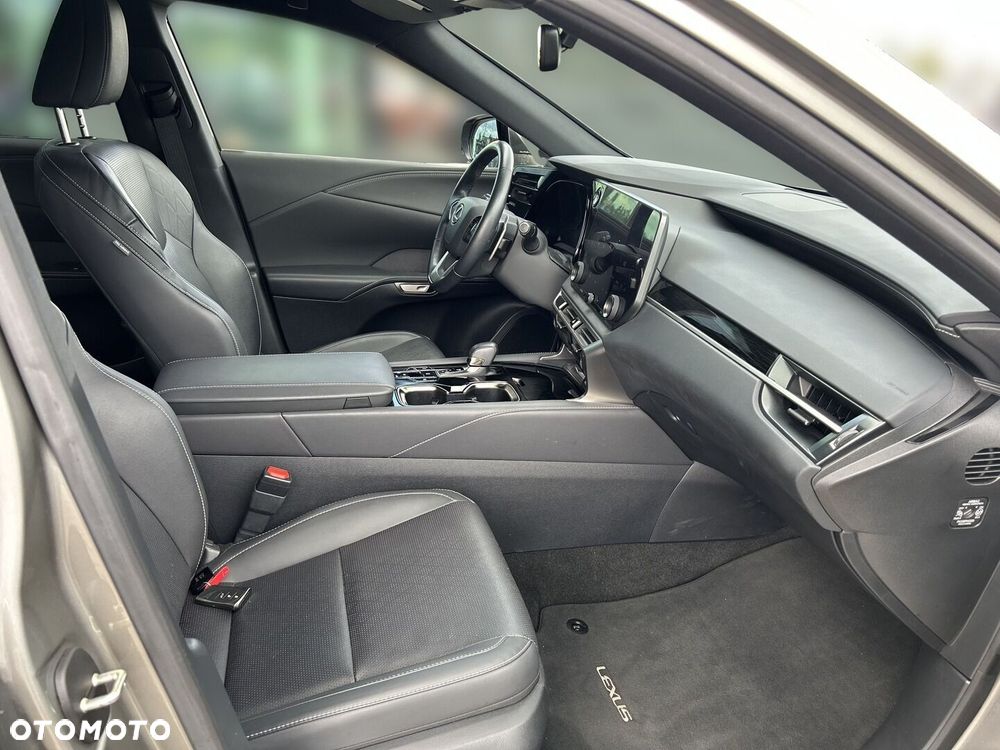 Lexus RX - 10