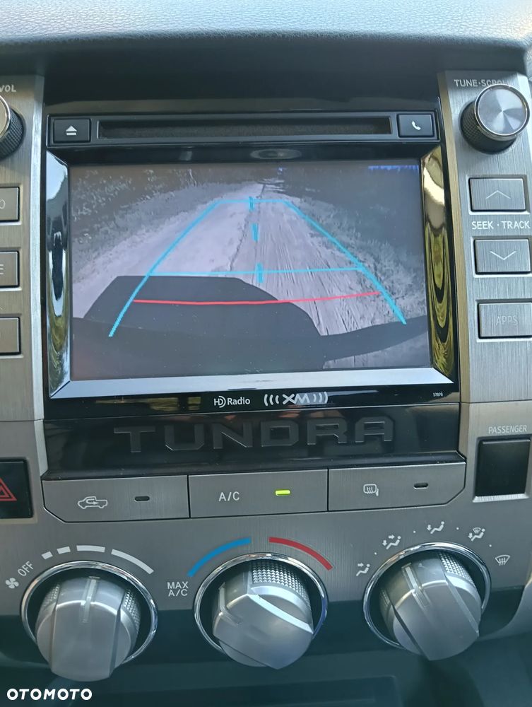 Toyota Tundra 5.7 4x4 Double Cab SR5 - 38