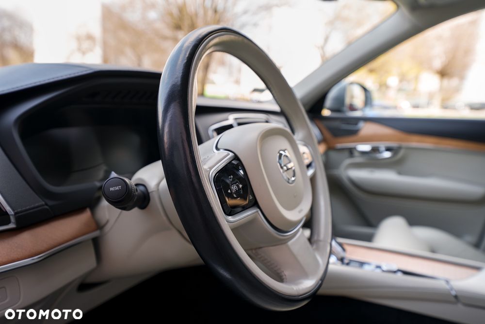 Volvo XC 90 B5 D AWD Inscription 7os - 13