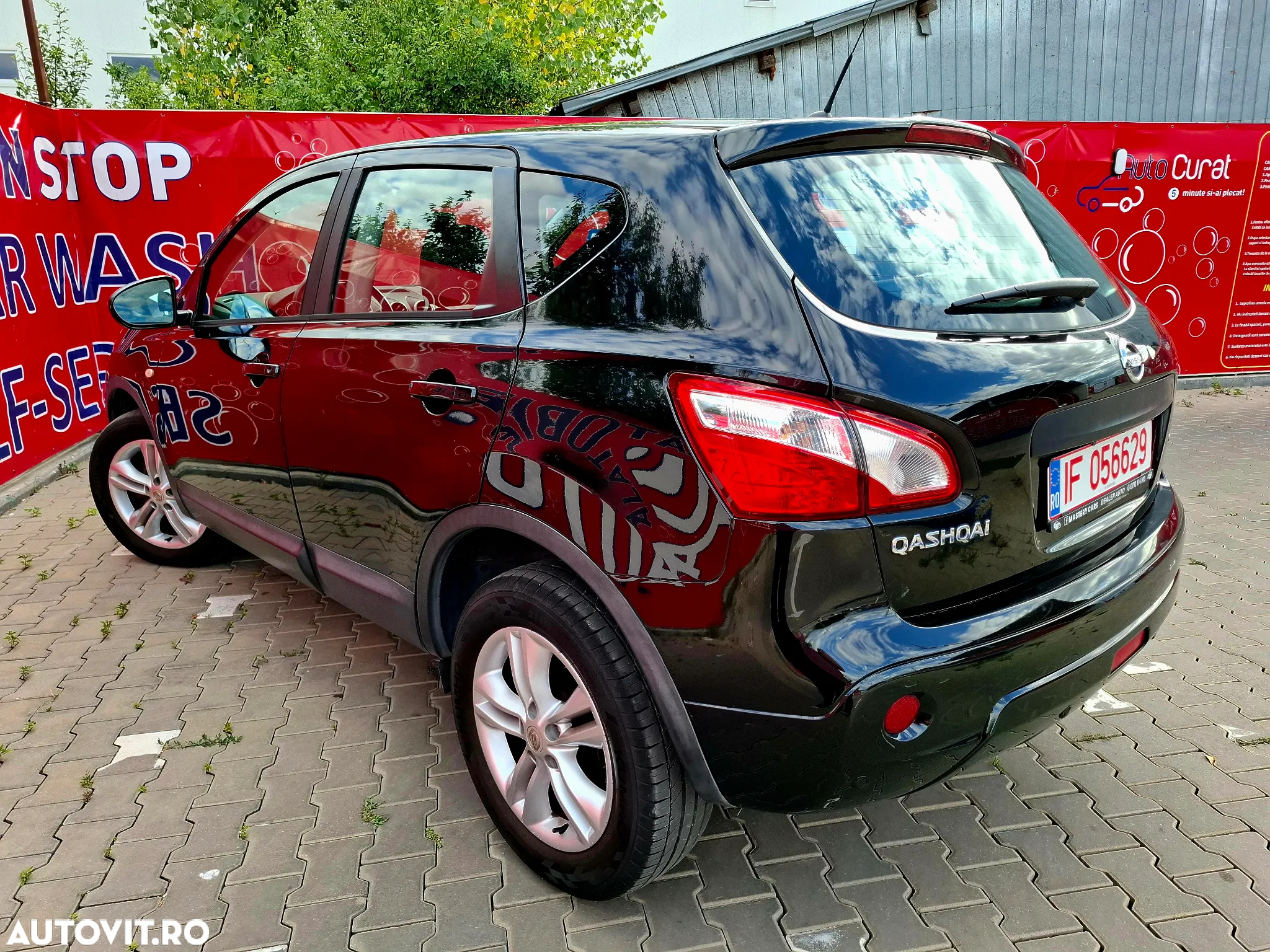 Nissan Qashqai 2.0 dCi DPF acenta - 5