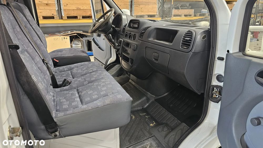 Mercedes-Benz Sprinter - 22