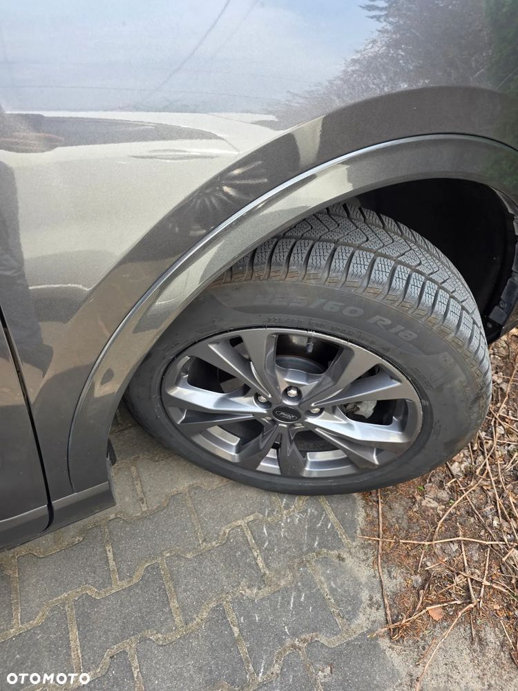 Ford Kuga - 20