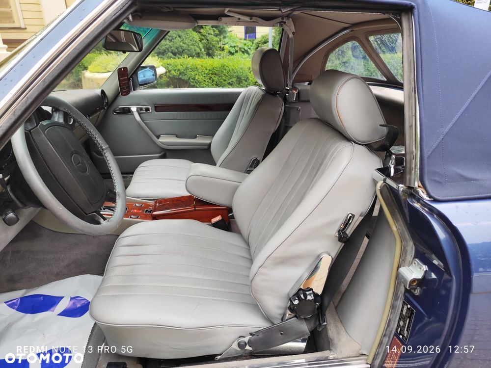 Mercedes-Benz SL - 25