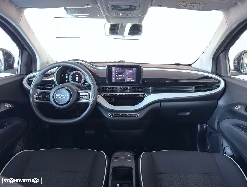 Fiat 500e Action - 11