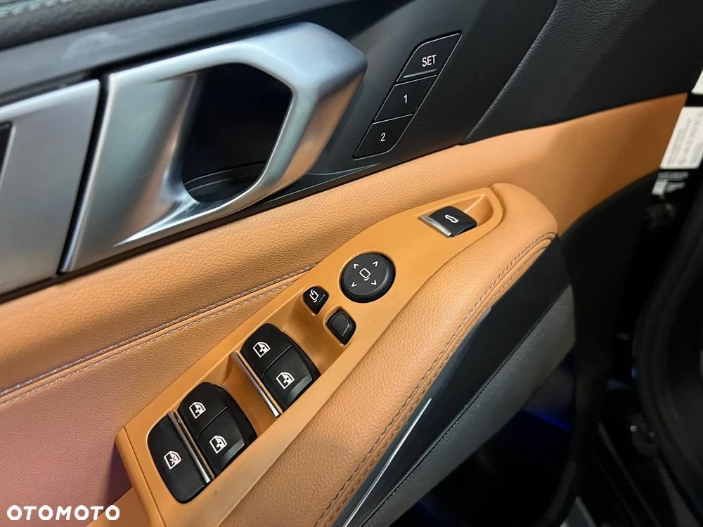 BMW X5 xDrive30d - 14