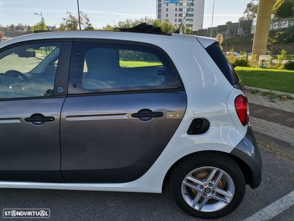 Smart ForFour EQ - 24