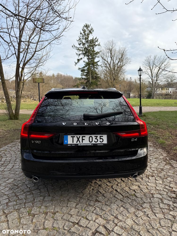 Volvo V90 D4 Geartronic Momentum Pro - 16