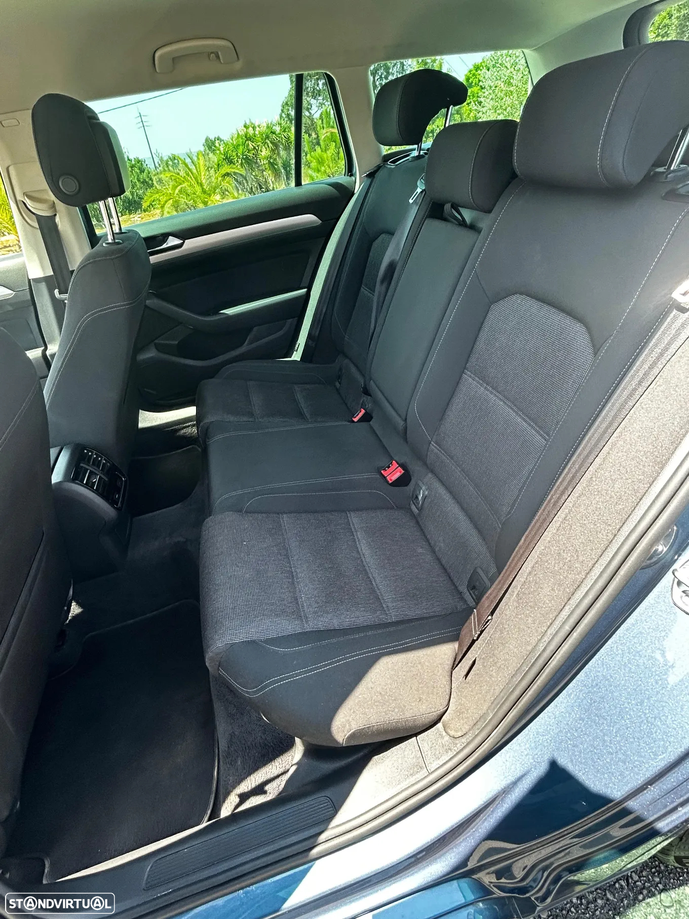 VW Passat Variant 2.0 TDi (BlueMotion ) Comfortline - 4