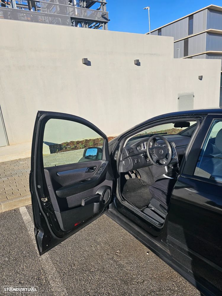Mercedes-Benz B 180 CDI - 3