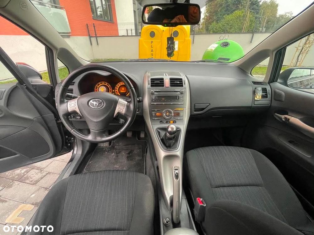 Toyota Auris 1.6 VVT-i Luna - 3