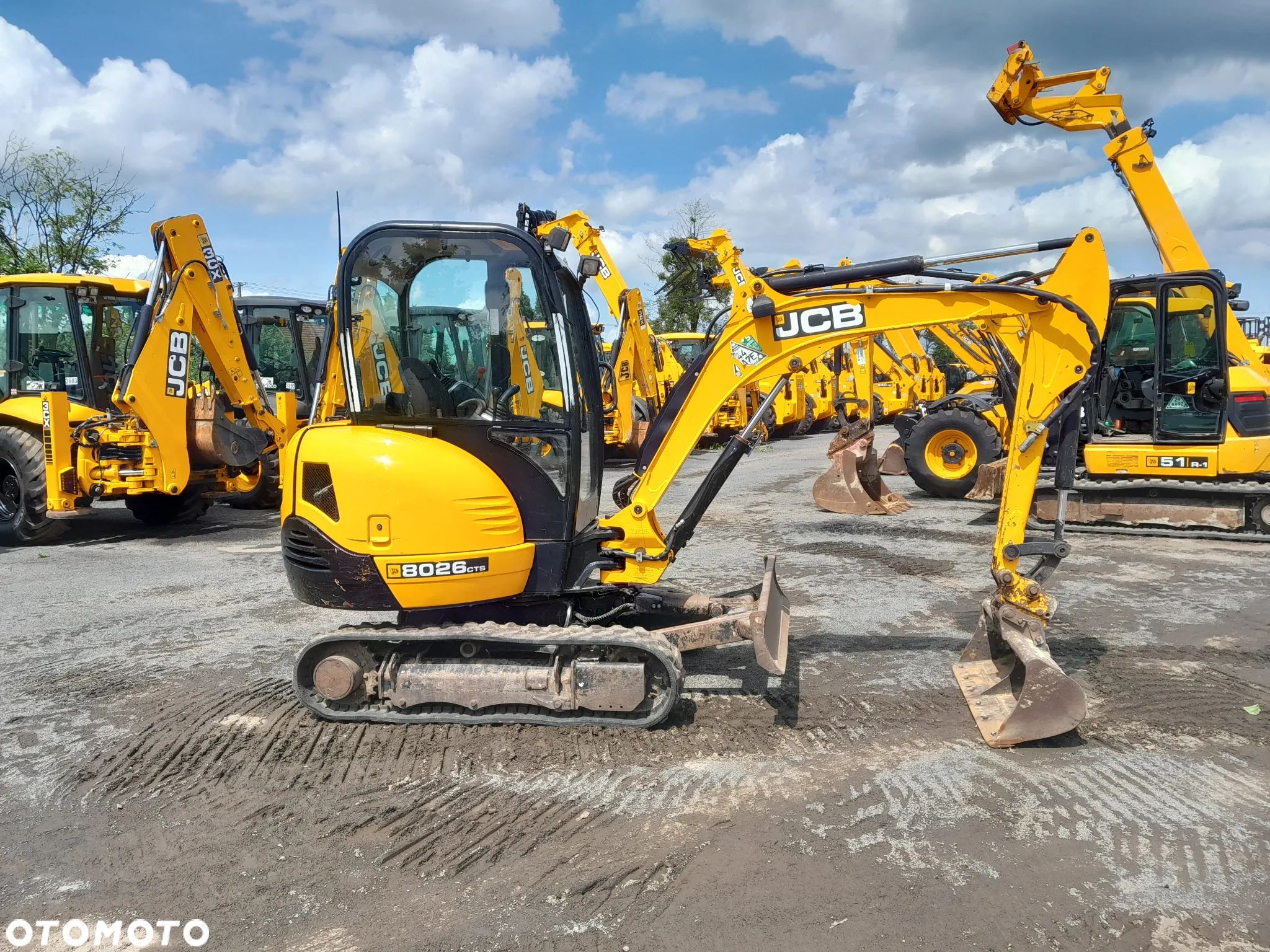 JCB 8026 - 1