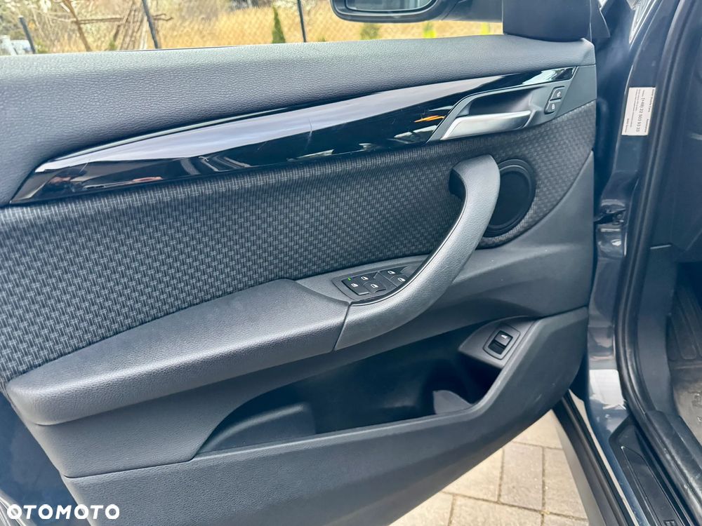 BMW X1 sDrive18i Advantage - 17