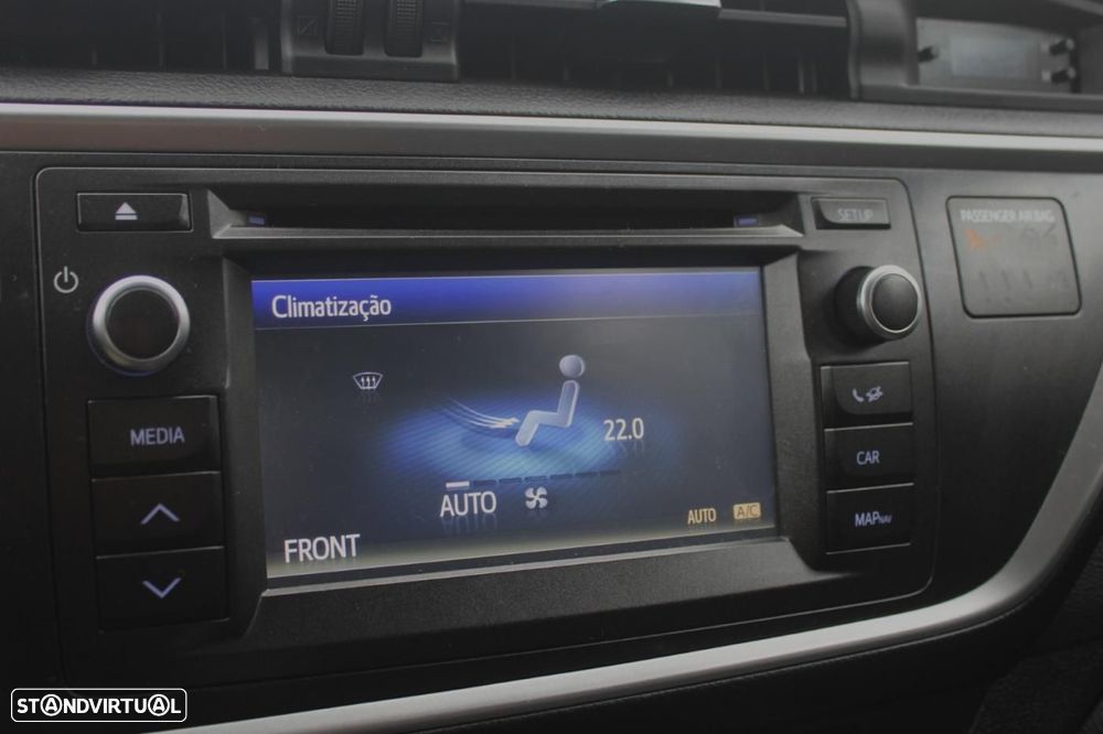 Toyota Auris 1.4 D-4D Exclusive - 18